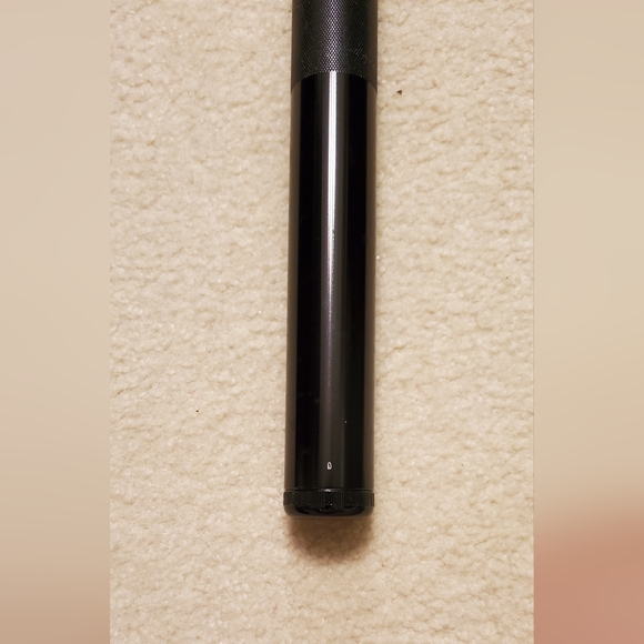 Rare 20" Mag-Lite Vintage Black Working as Shown In Pictures - Picture 4 of 12